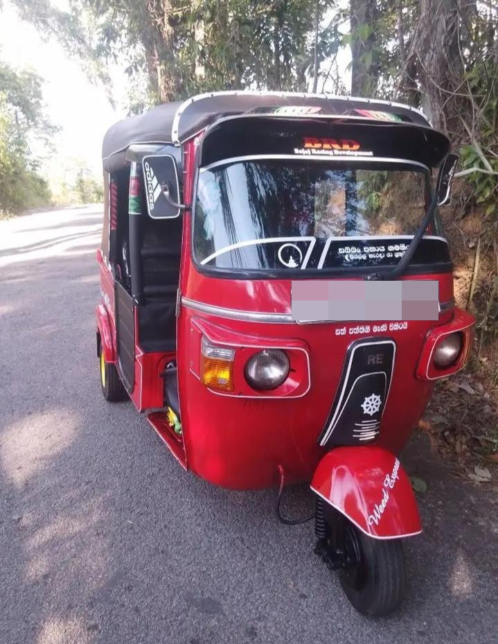 Bajaj 4 stroke 2010 - Used Three wheeler sale in Sri Lanka - patpat.lk