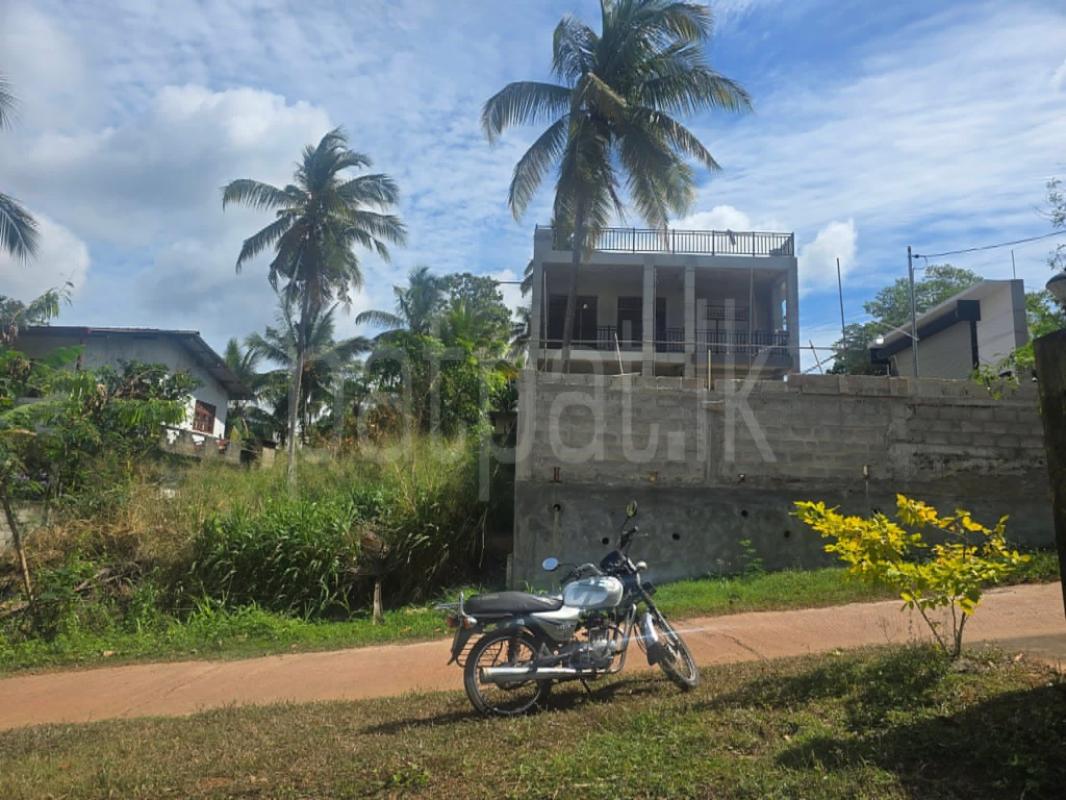  Land for Sale in Kadawatha