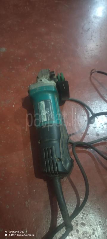 Makita grinder