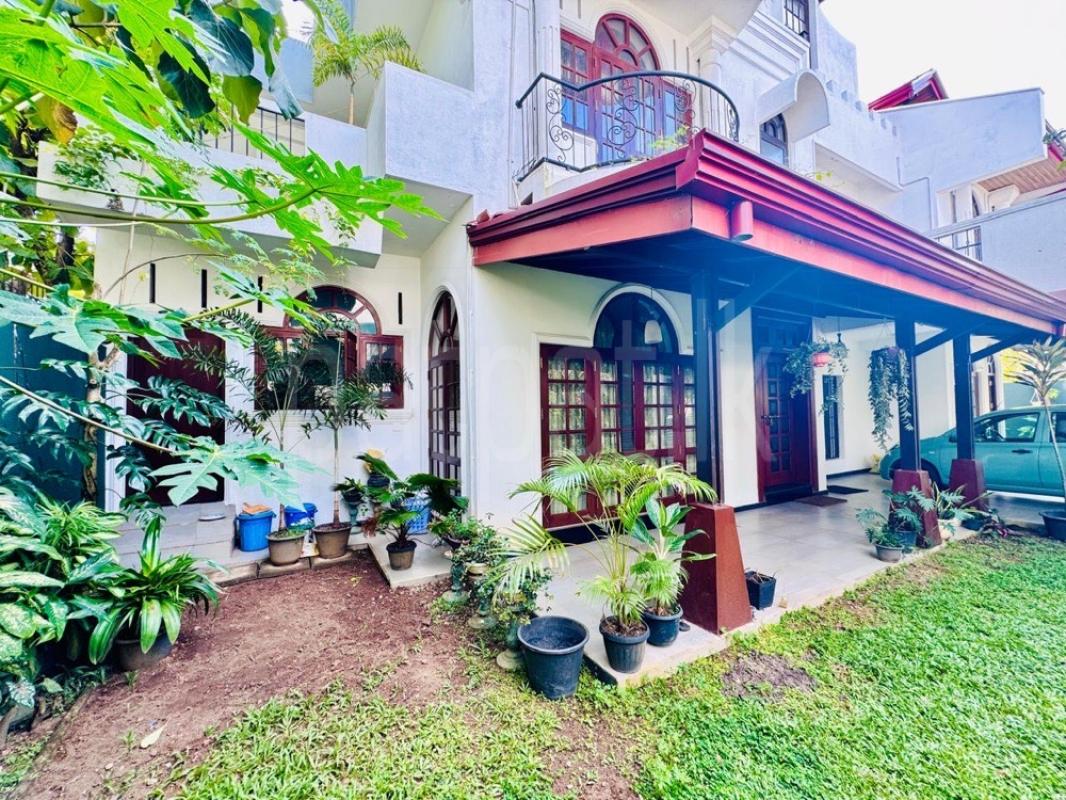 House for Sale in Pelawatta ads-image-1