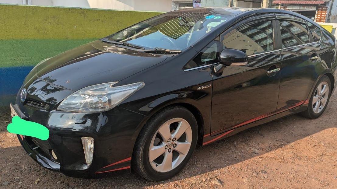 Toyota Prius 2013 - Used Car sale in Sri Lanka - patpat.lk