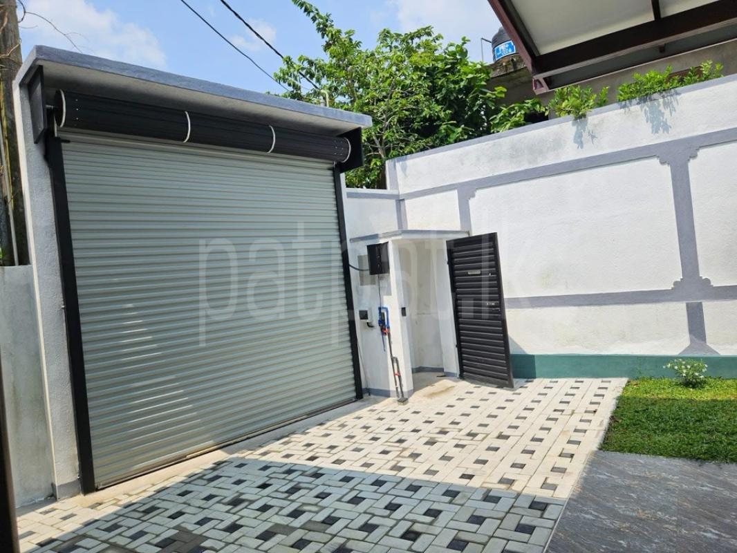 Advertisement image 6