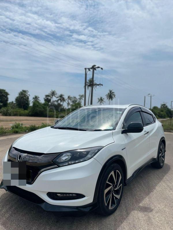 Honda Vezel 2017 - பயன்படுத்தப்பட்டது SUV sale in Sri Lanka - patpat.lk