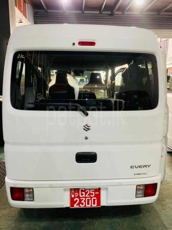 Advertisement image 6