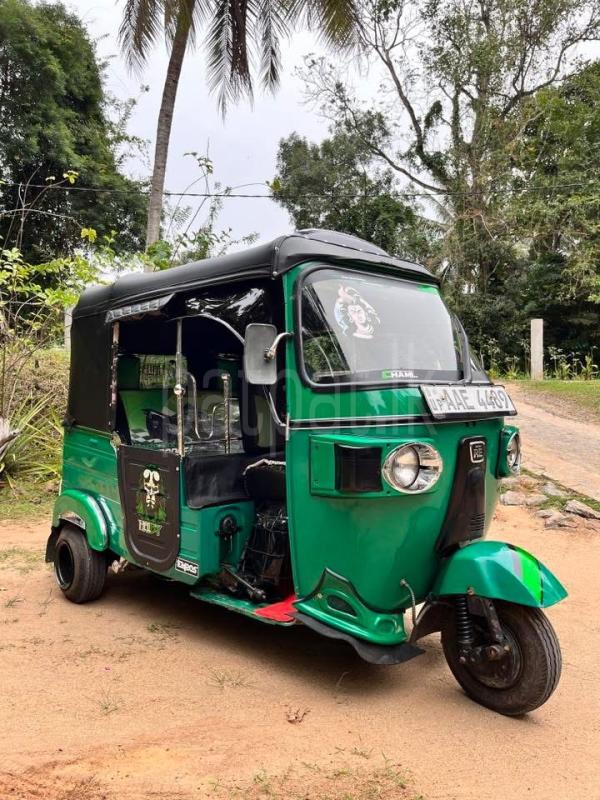 Bajaj Three Wheel 2013 - பயன்படுத்தப்பட்டது முச்சக்கர வண்டி sale in Sri Lanka - patpat.lk