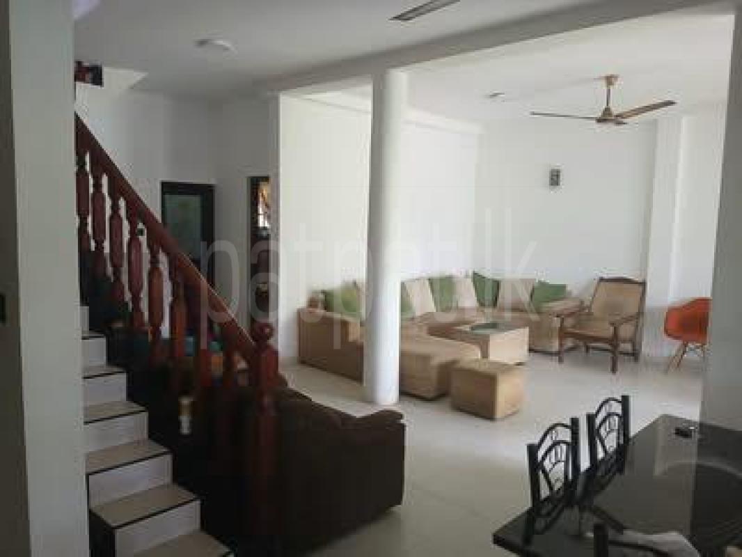 House for Sale in Kahathuduwa ads-image-1