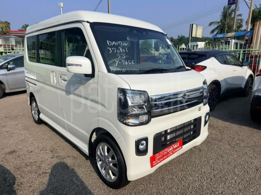 Advertisement image 1