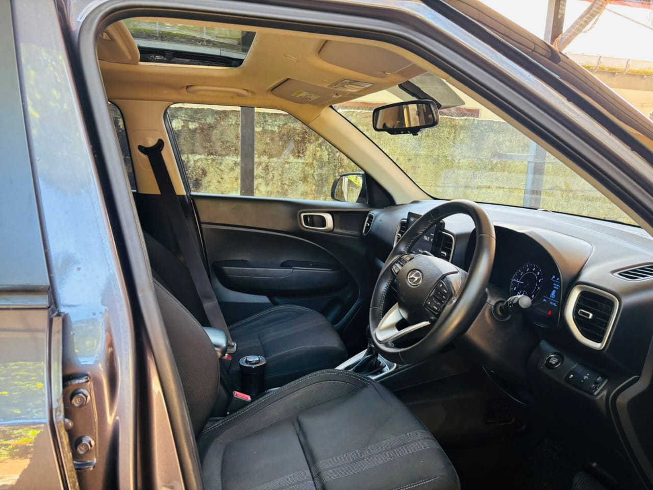 Hyundai Venue 2019 - Used SUV sale in Sri Lanka - patpat.lk