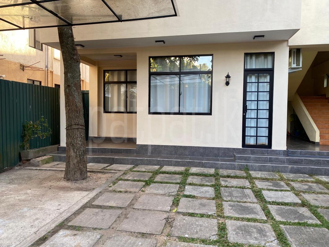 Building for Sale in Matara ads-image-1