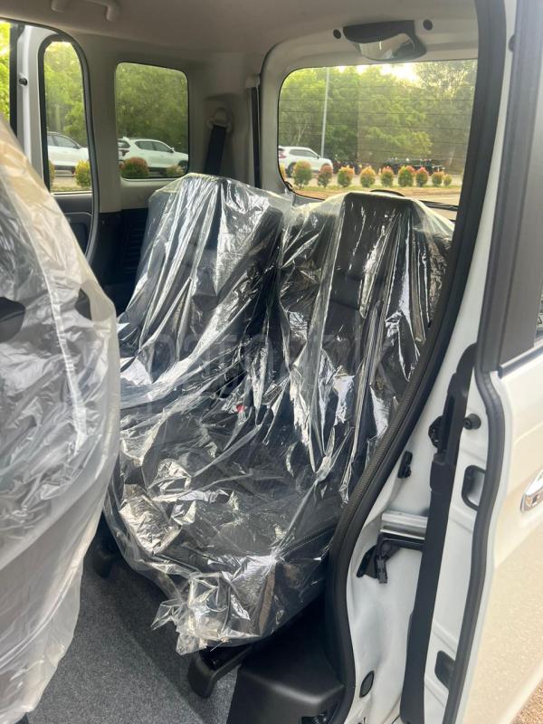 Advertisement image 6