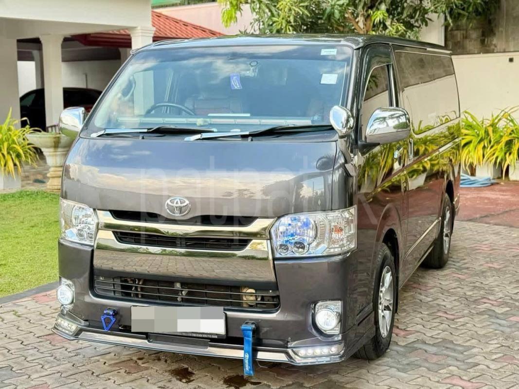 Toyota Hiace 2015 - Used Van sale in Sri Lanka - patpat.lk