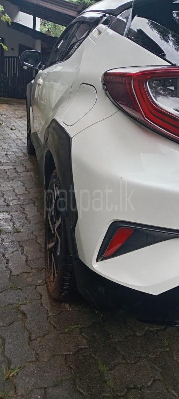 Toyota CHR 2018 - பயன்படுத்தப்பட்டது SUV sale in Sri Lanka - patpat.lk