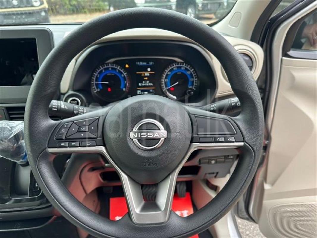 Advertisement image 6