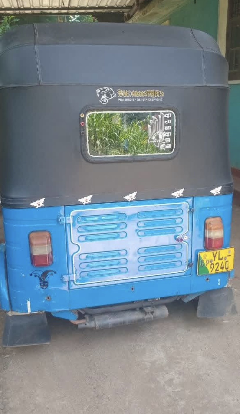 Bajaj Three Wheel 2011 - பயன்படுத்தப்பட்டது முச்சக்கர வண்டி sale in Sri Lanka - patpat.lk