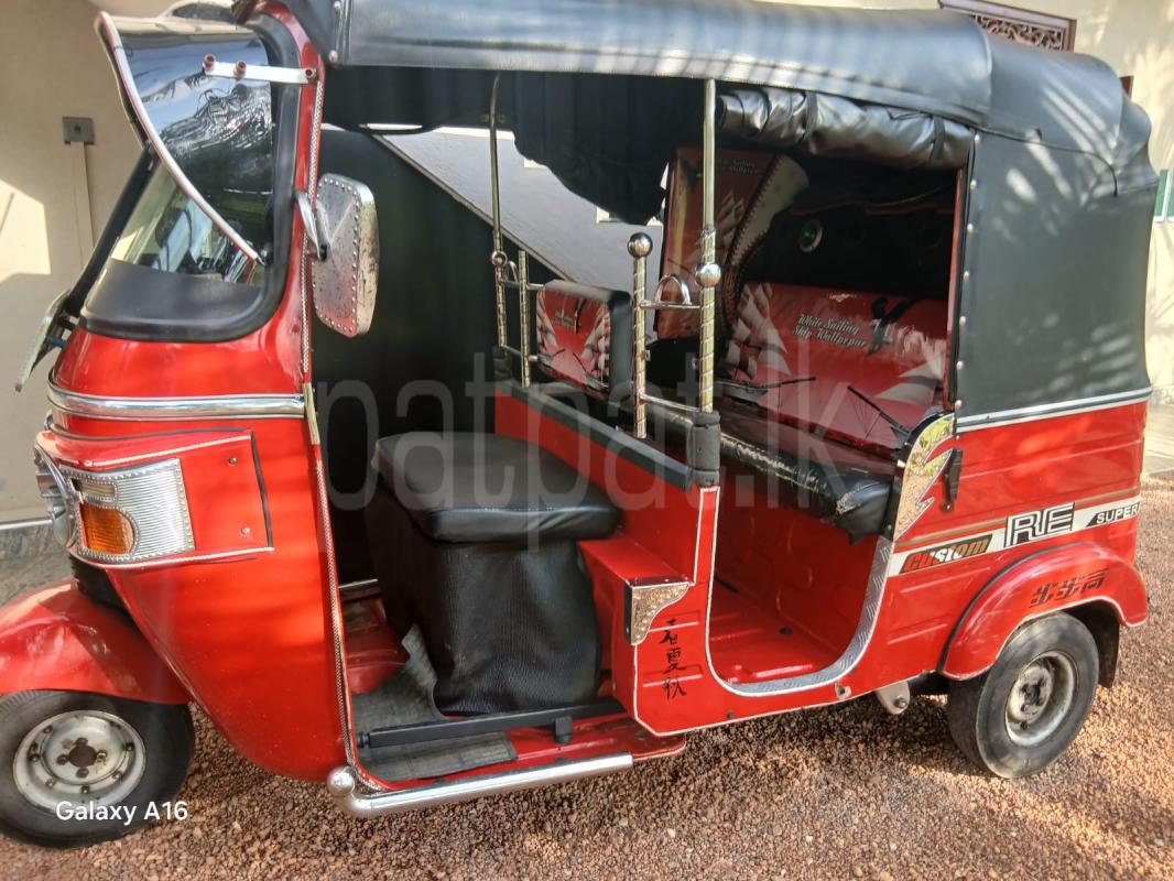 Bajaj Three Wheel 2012 - பயன்படுத்தப்பட்டது முச்சக்கர வண்டி sale in Sri Lanka - patpat.lk
