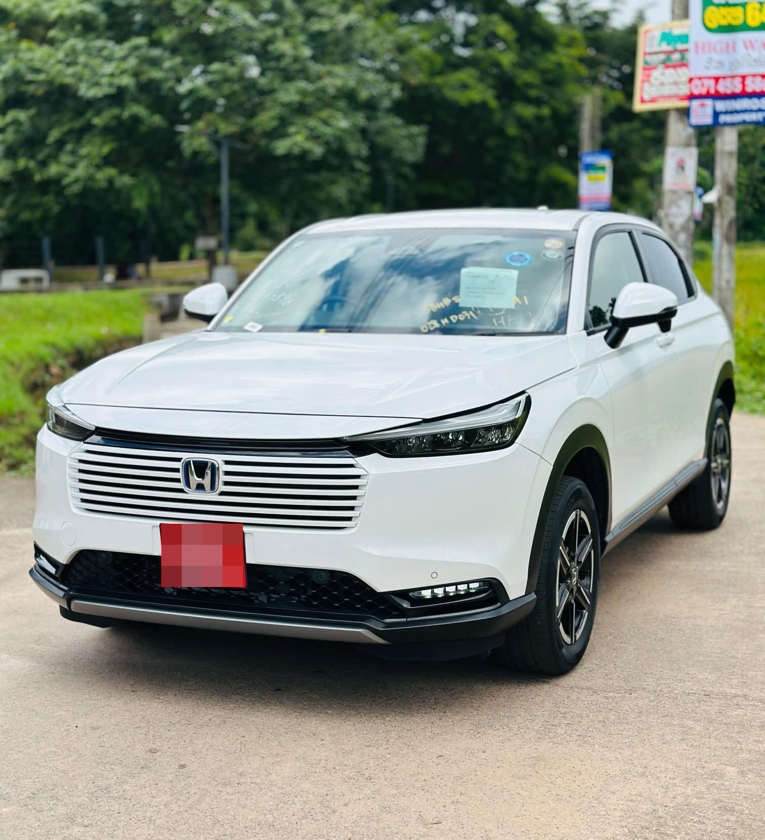 Honda Vezel 2024 ads-image-1