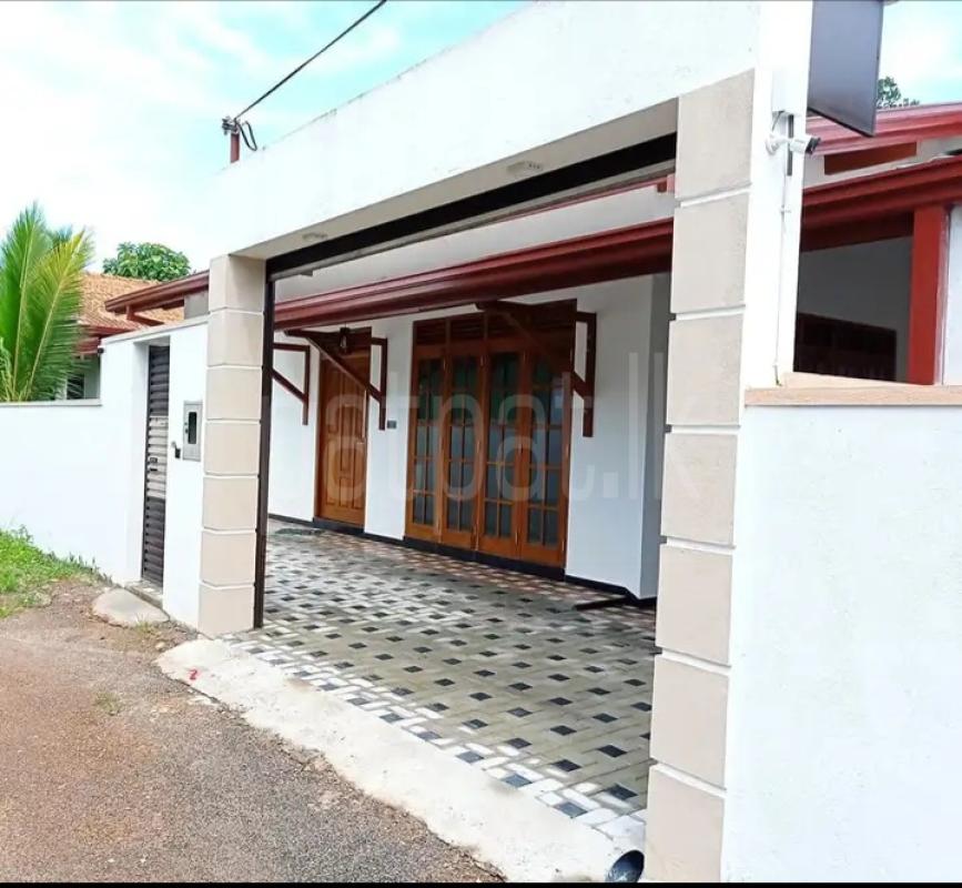 House for Sale in Piliyandala ads-image-1