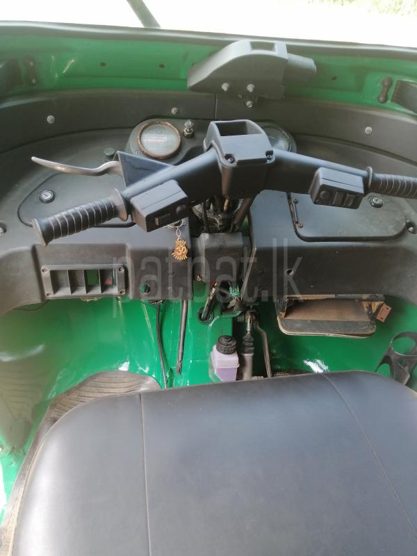 Bajaj Three Wheel 2015 - பயன்படுத்தப்பட்டது முச்சக்கர வண்டி sale in Sri Lanka - patpat.lk