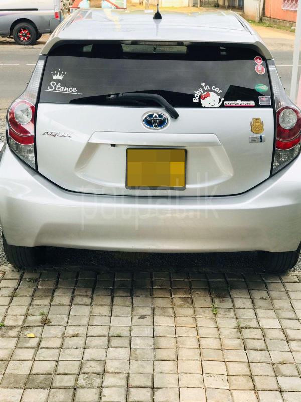 Toyota Aqua 2014 - භාවිතා කරන ලද කාර් sale in Sri Lanka - patpat.lk
