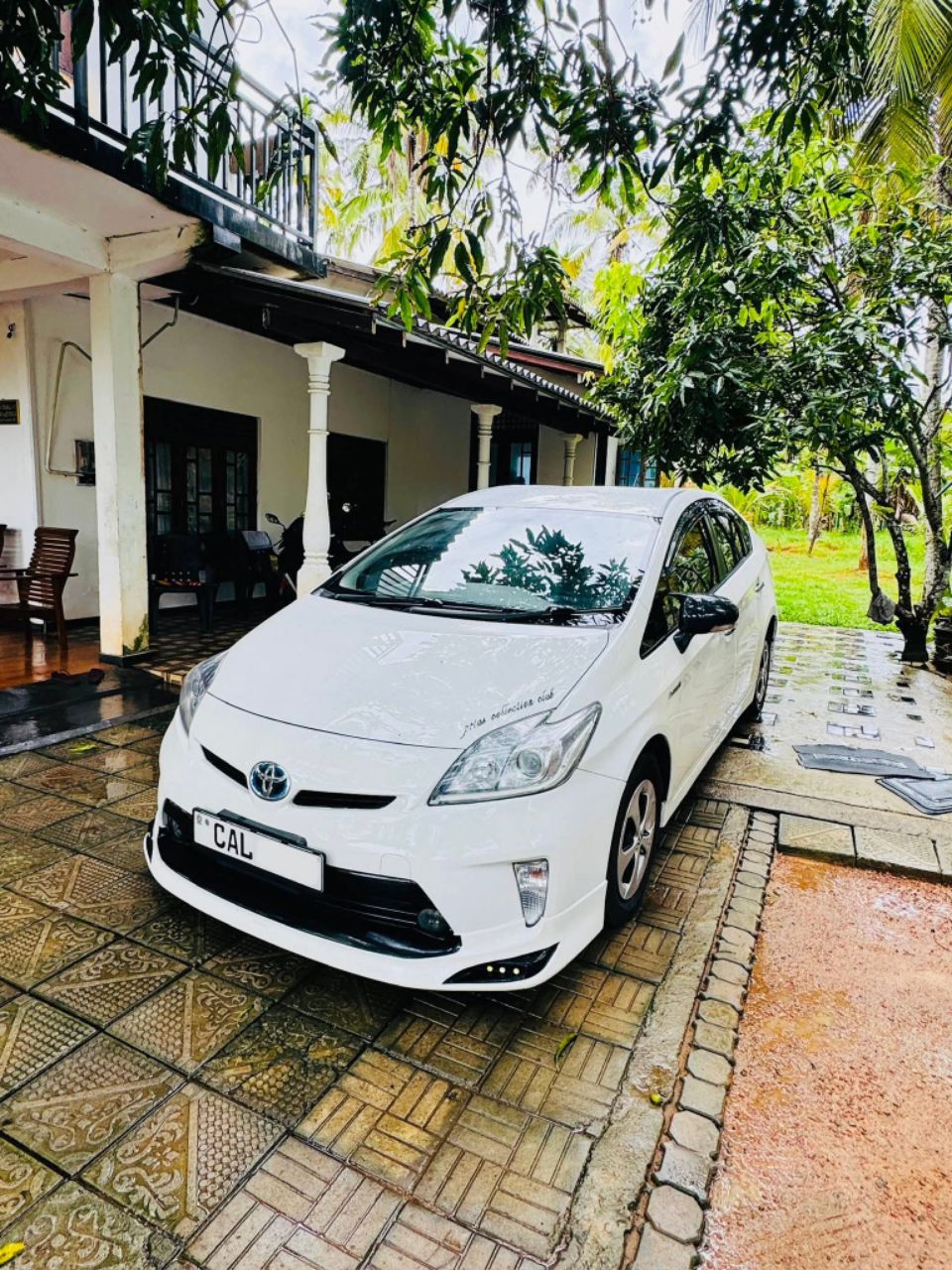 Toyota Prius 2013 - Used Car sale in Sri Lanka - patpat.lk