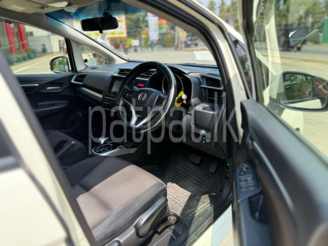 Advertisement image 6