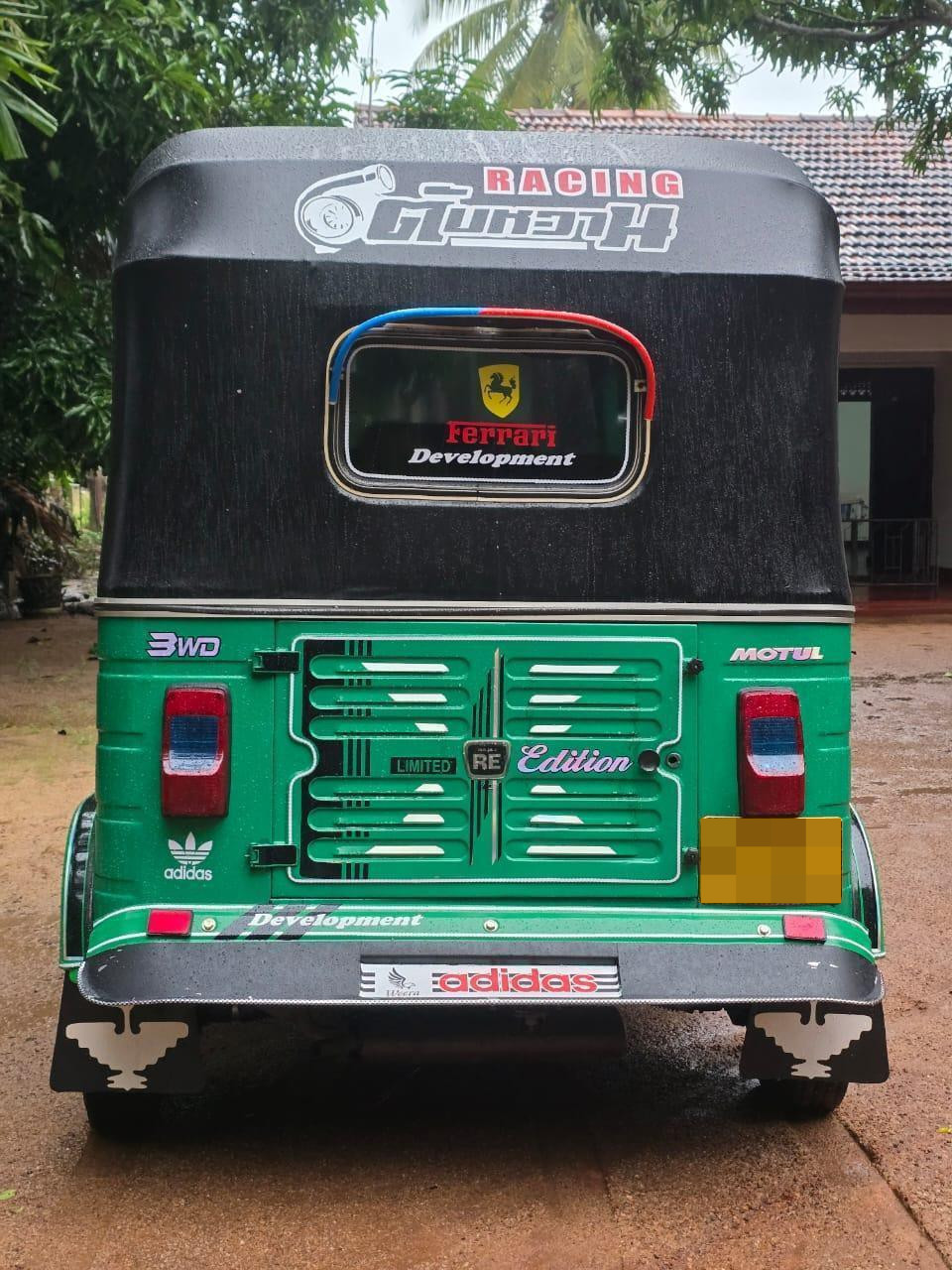 Bajaj Three Wheel 2015 - பயன்படுத்தப்பட்டது முச்சக்கர வண்டி sale in Sri Lanka - patpat.lk