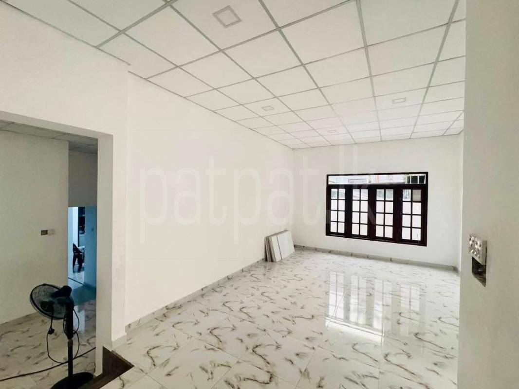 House for Sale in Athurugiriya