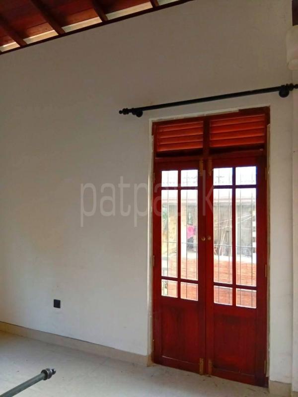 House for Sale in Siyambalape