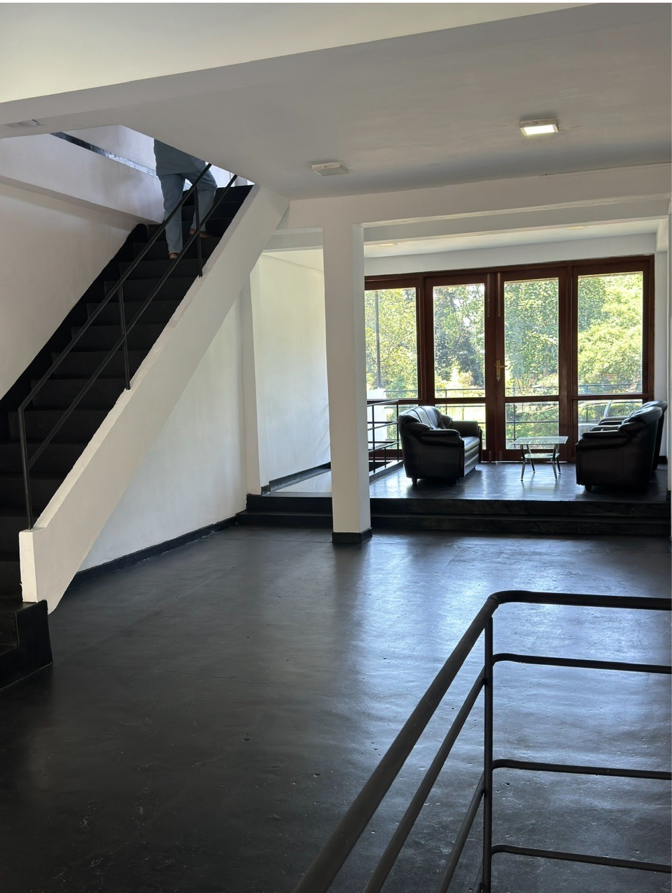 Building for Rent in Peradeniya