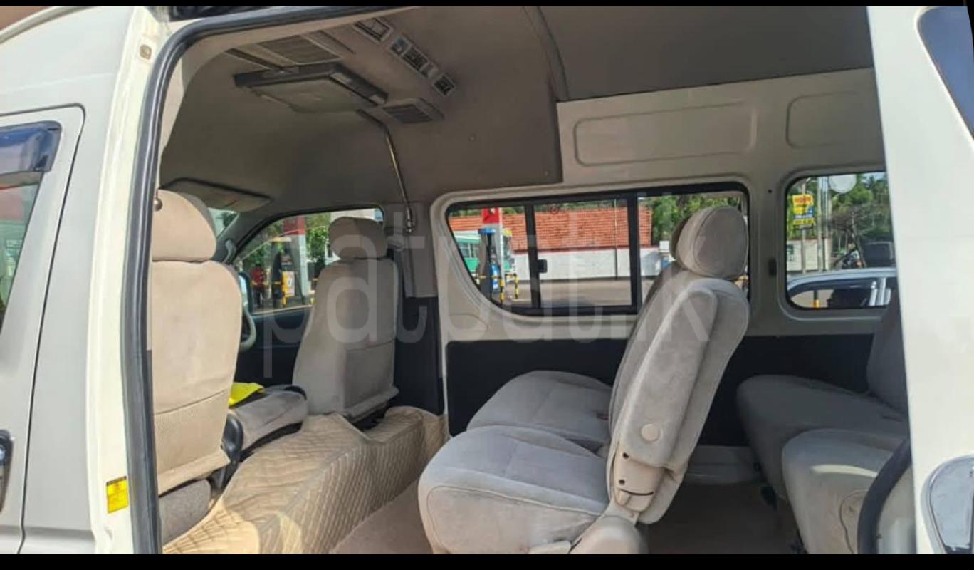 Toyota Hiace 2012 - பயன்படுத்தப்பட்டது வேன் sale in Sri Lanka - patpat.lk