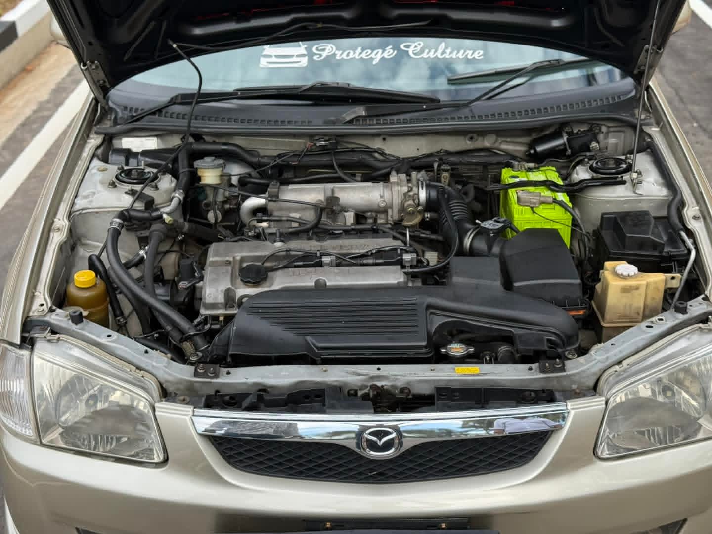 Mazda 323 2000 - பயன்படுத்தப்பட்டது கார் sale in Sri Lanka - patpat.lk