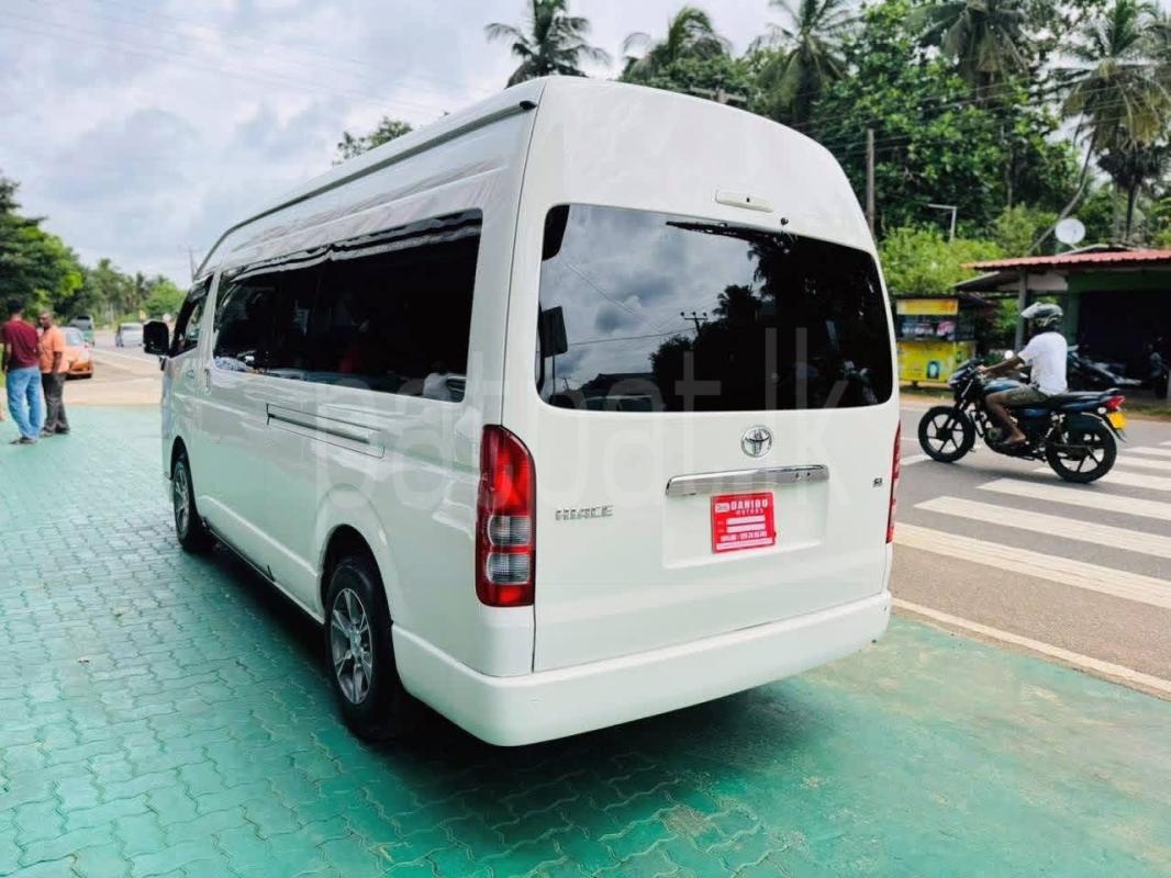 Toyota Hiace 2026 - Brand New Van sale in Sri Lanka - patpat.lk