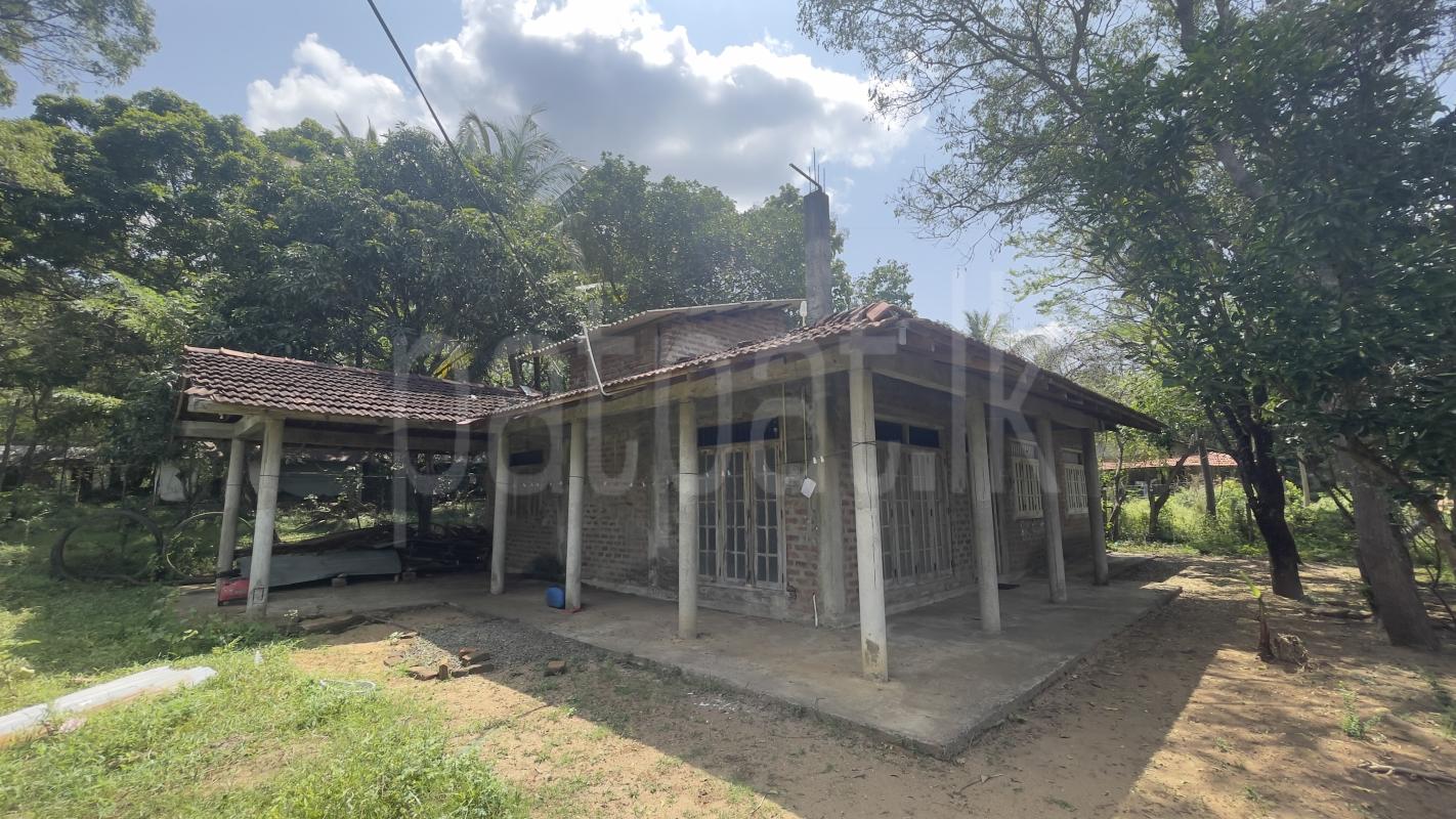 House for Sale in Hiripitiya