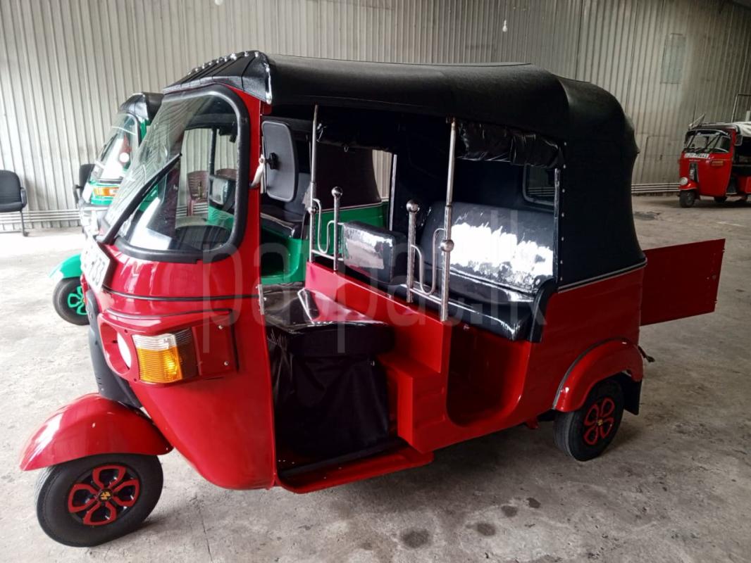 Bajaj Three Wheel 2012 - பயன்படுத்தப்பட்டது முச்சக்கர வண்டி sale in Sri Lanka - patpat.lk