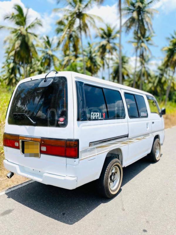 Nissan Caravan 1993 - பயன்படுத்தப்பட்டது வேன் sale in Sri Lanka - patpat.lk