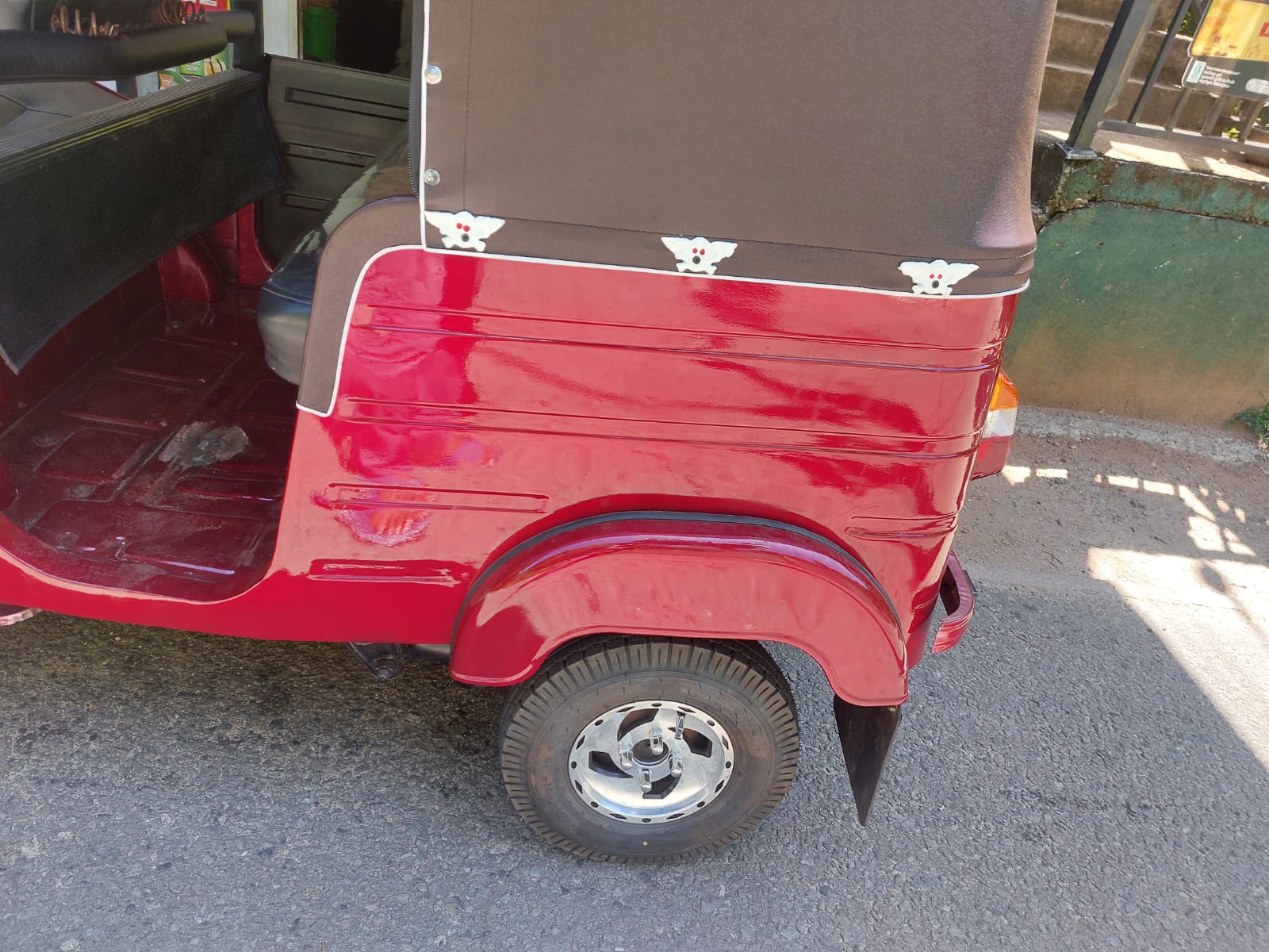 Bajaj Three Wheel 2011 - Used Three wheeler sale in Sri Lanka - patpat.lk