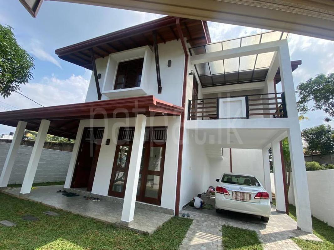 House for Sale in Boralesgamuwa ads-image-1