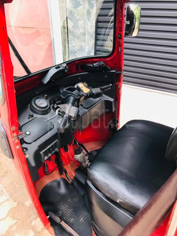 Bajaj Three Wheel 2015 - භාවිතා කරන ලද ත්‍රිරෝද රථය sale in Sri Lanka - patpat.lk