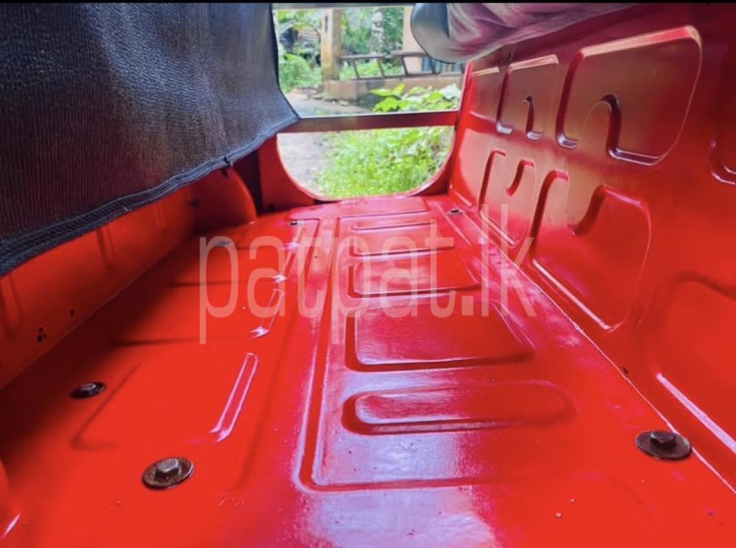 Bajaj 4 stroke 2015 - Used Three wheeler sale in Sri Lanka - patpat.lk