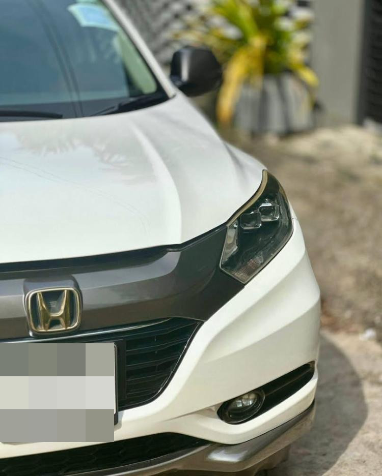 Honda Vezel 2015 - Used SUV sale in Sri Lanka - patpat.lk
