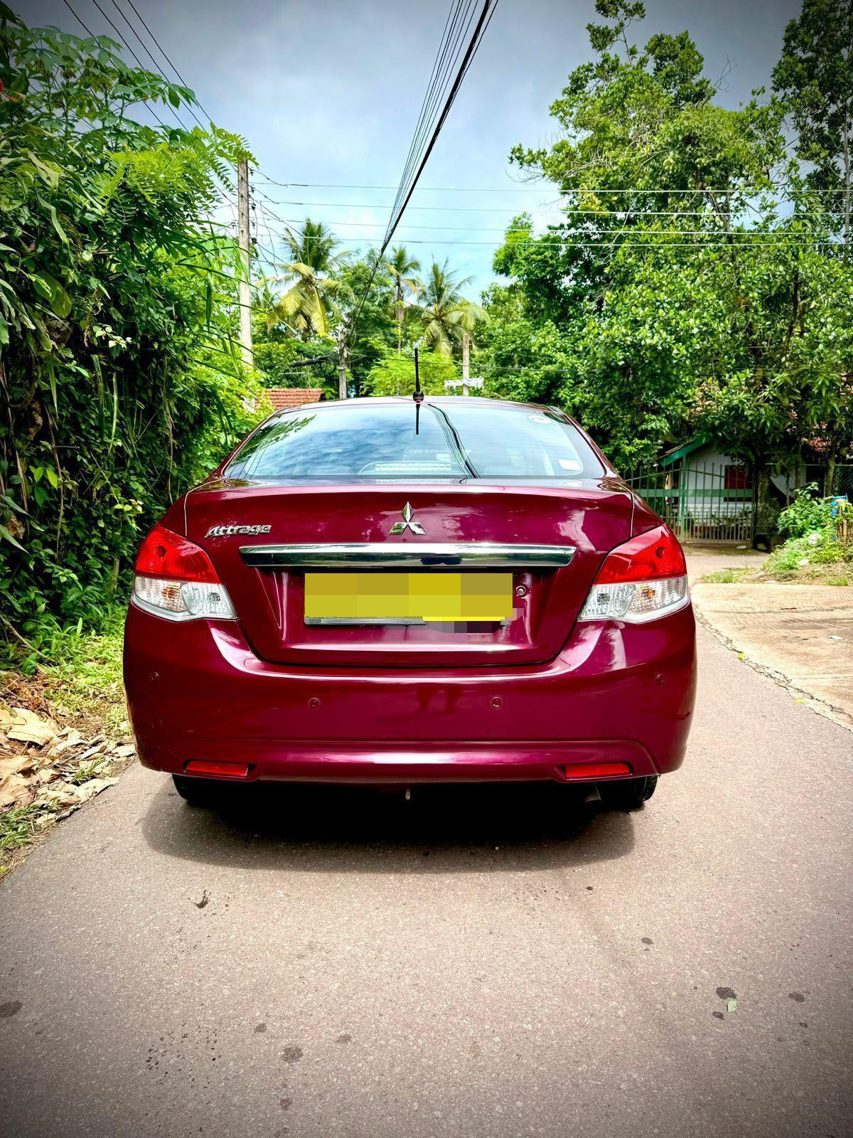 Mitsubishi Attrage 2017 - பயன்படுத்தப்பட்டது கார் sale in Sri Lanka - patpat.lk