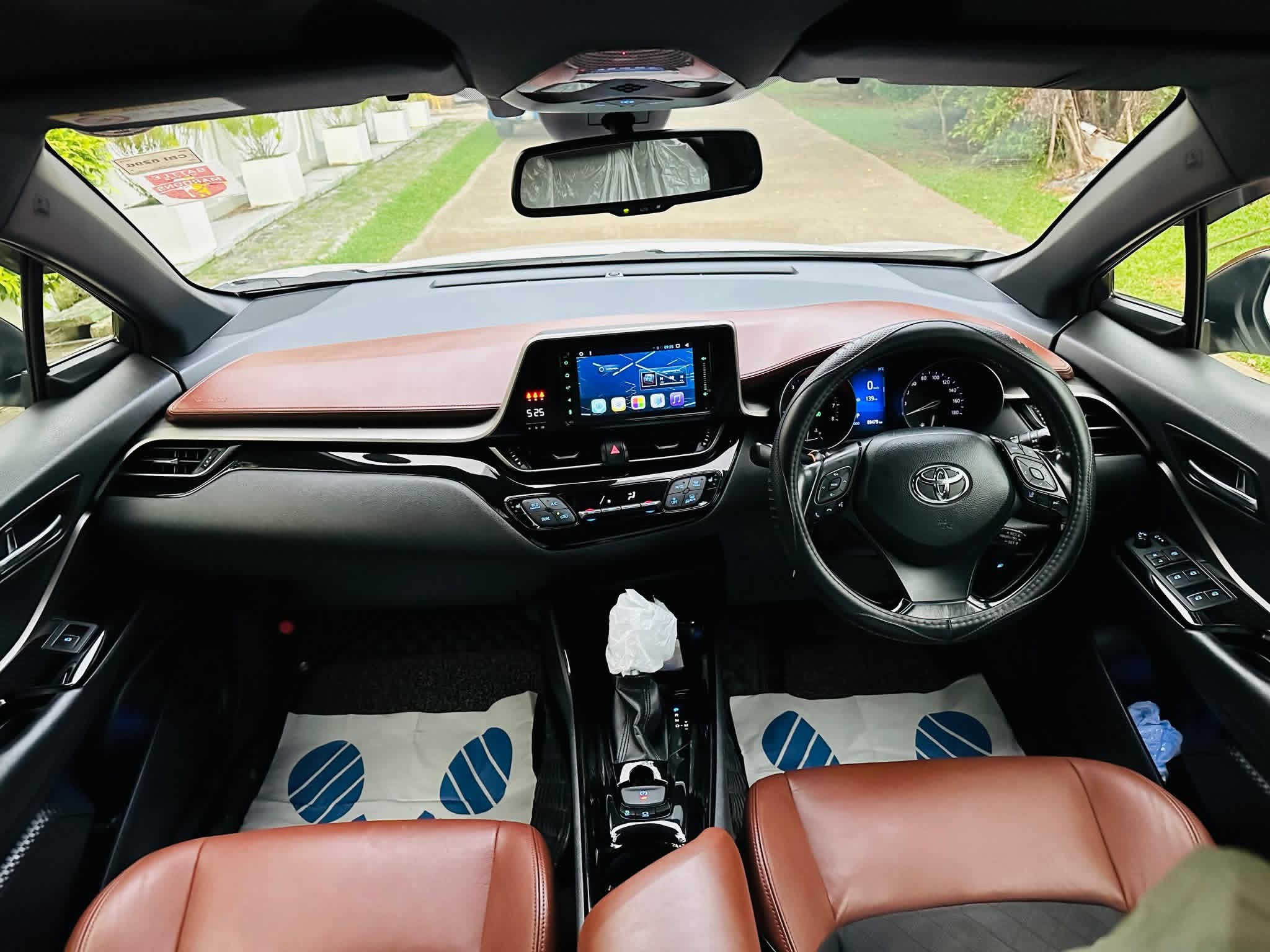 Toyota CHR 2019 - பயன்படுத்தப்பட்டது SUV sale in Sri Lanka - patpat.lk