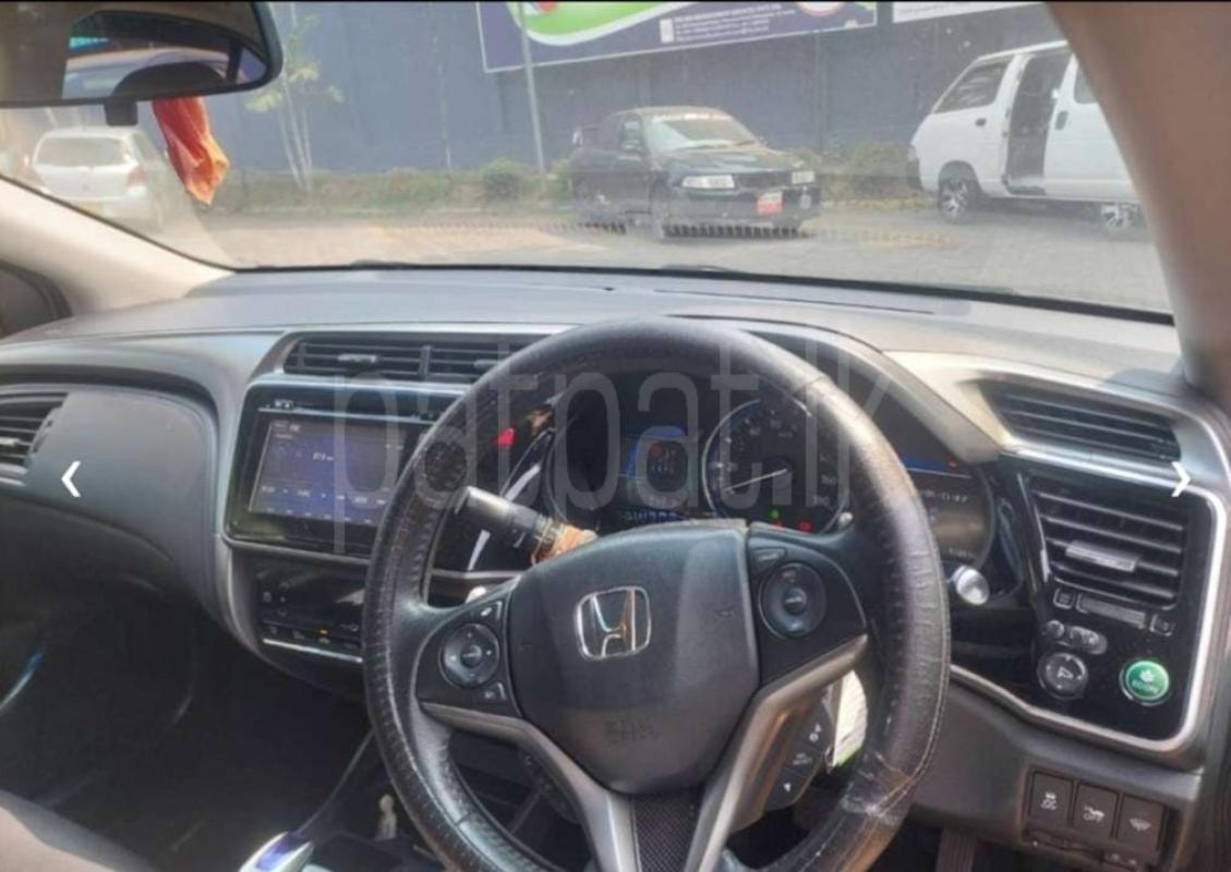 Honda City 2014 - பயன்படுத்தப்பட்டது கார் sale in Sri Lanka - patpat.lk