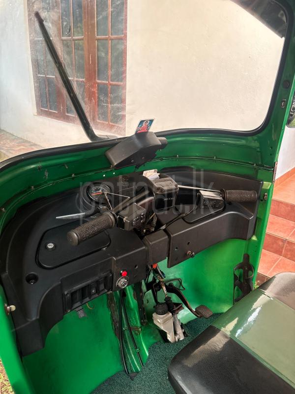 Bajaj 4 stroke 2012 - பயன்படுத்தப்பட்டது முச்சக்கர வண்டி sale in Sri Lanka - patpat.lk