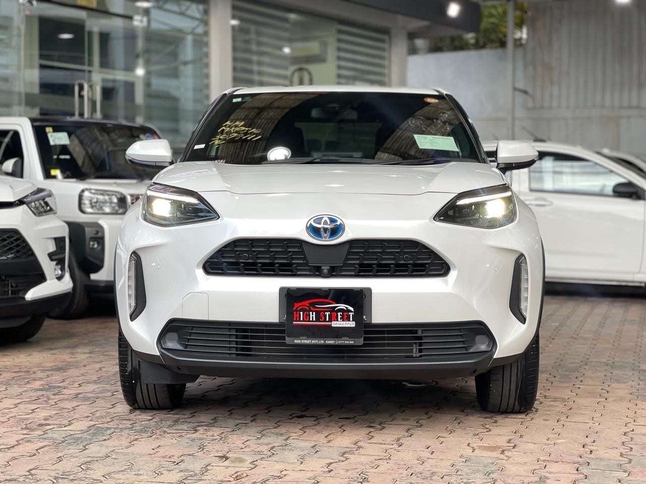 Toyota Yaris Cross 2025 ads-image-1