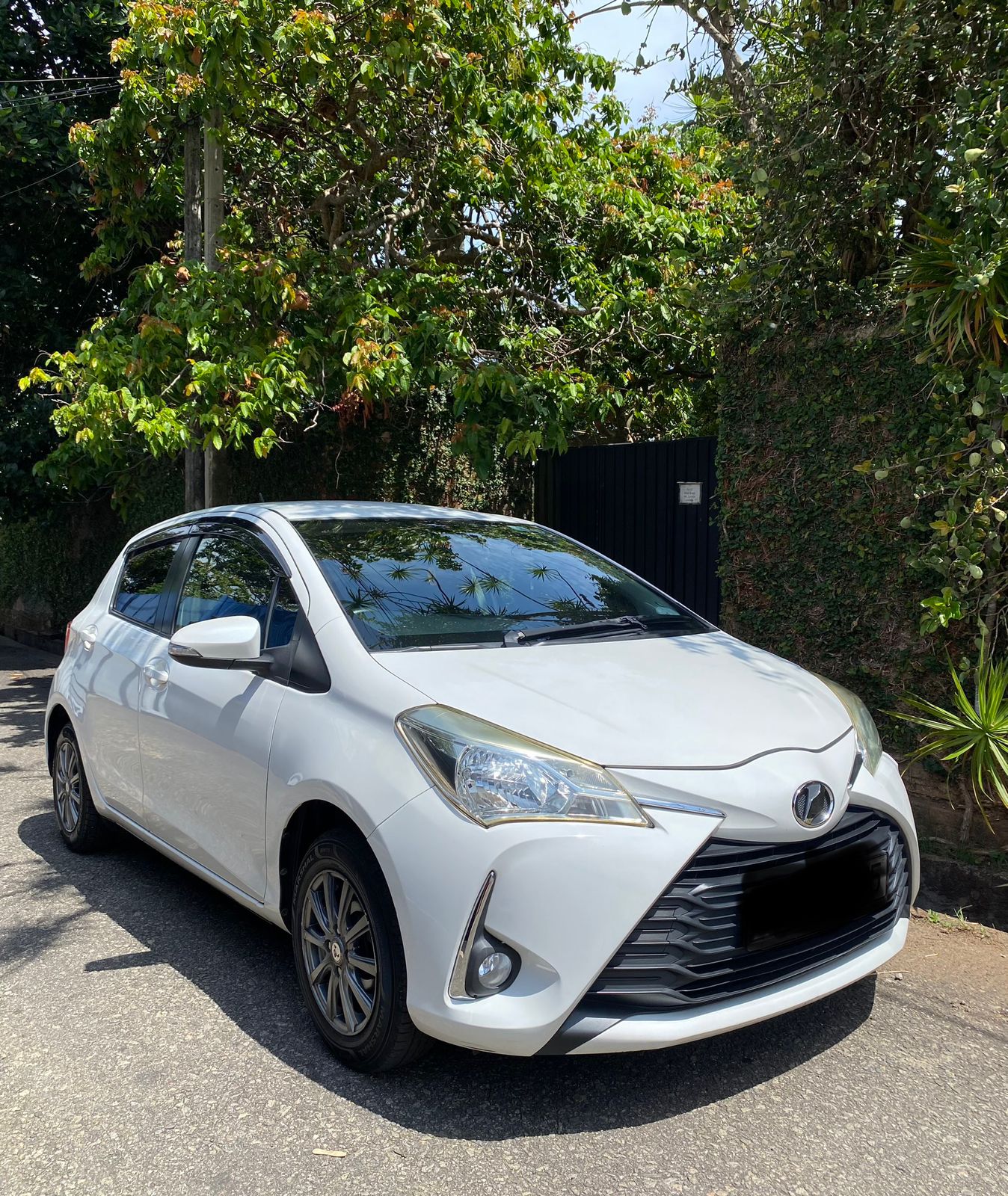 Toyota Vitz 2017 - Used Car sale in Sri Lanka - patpat.lk