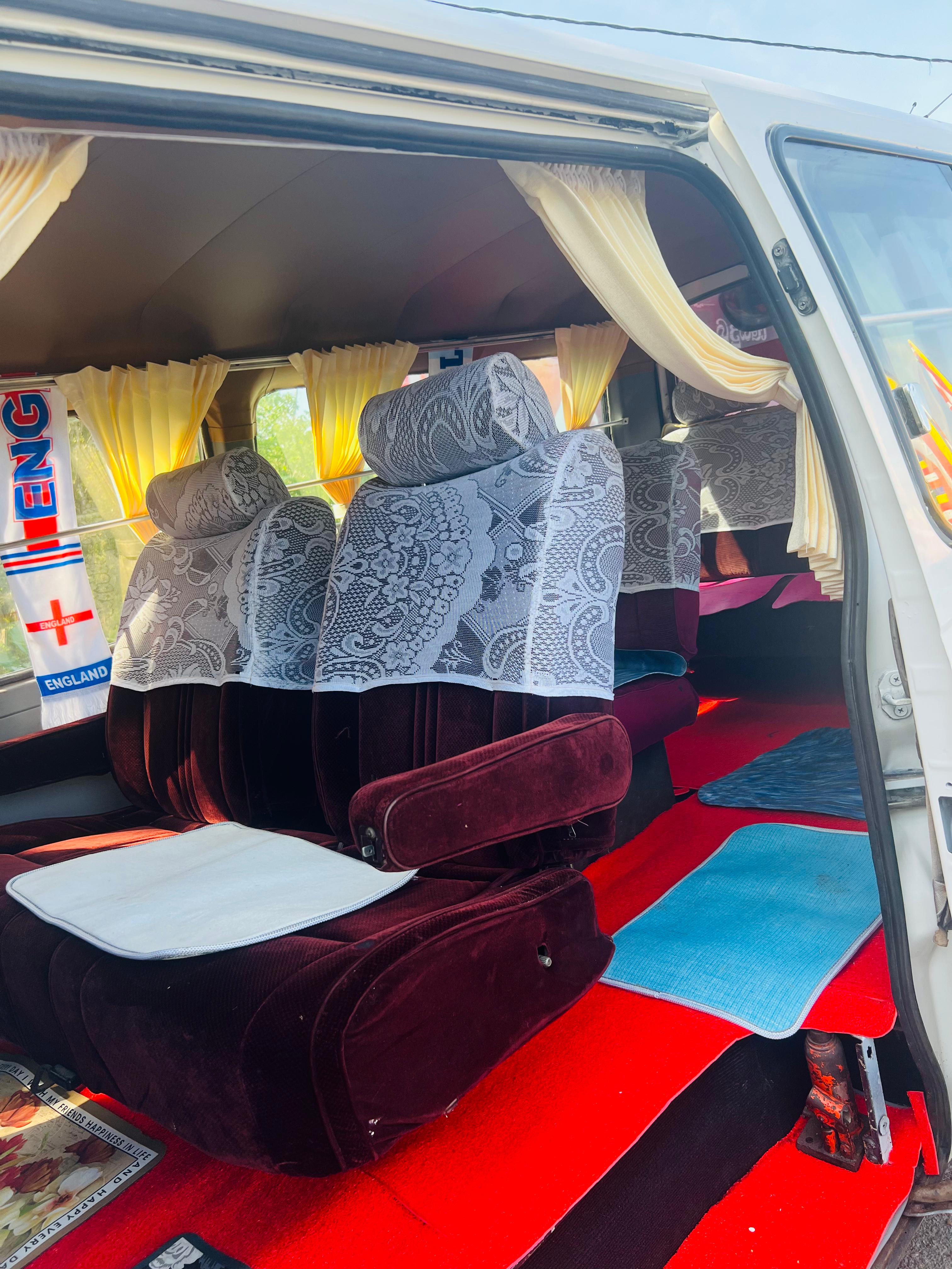 Nissan Caravan 1993 - Used Van sale in Sri Lanka - patpat.lk