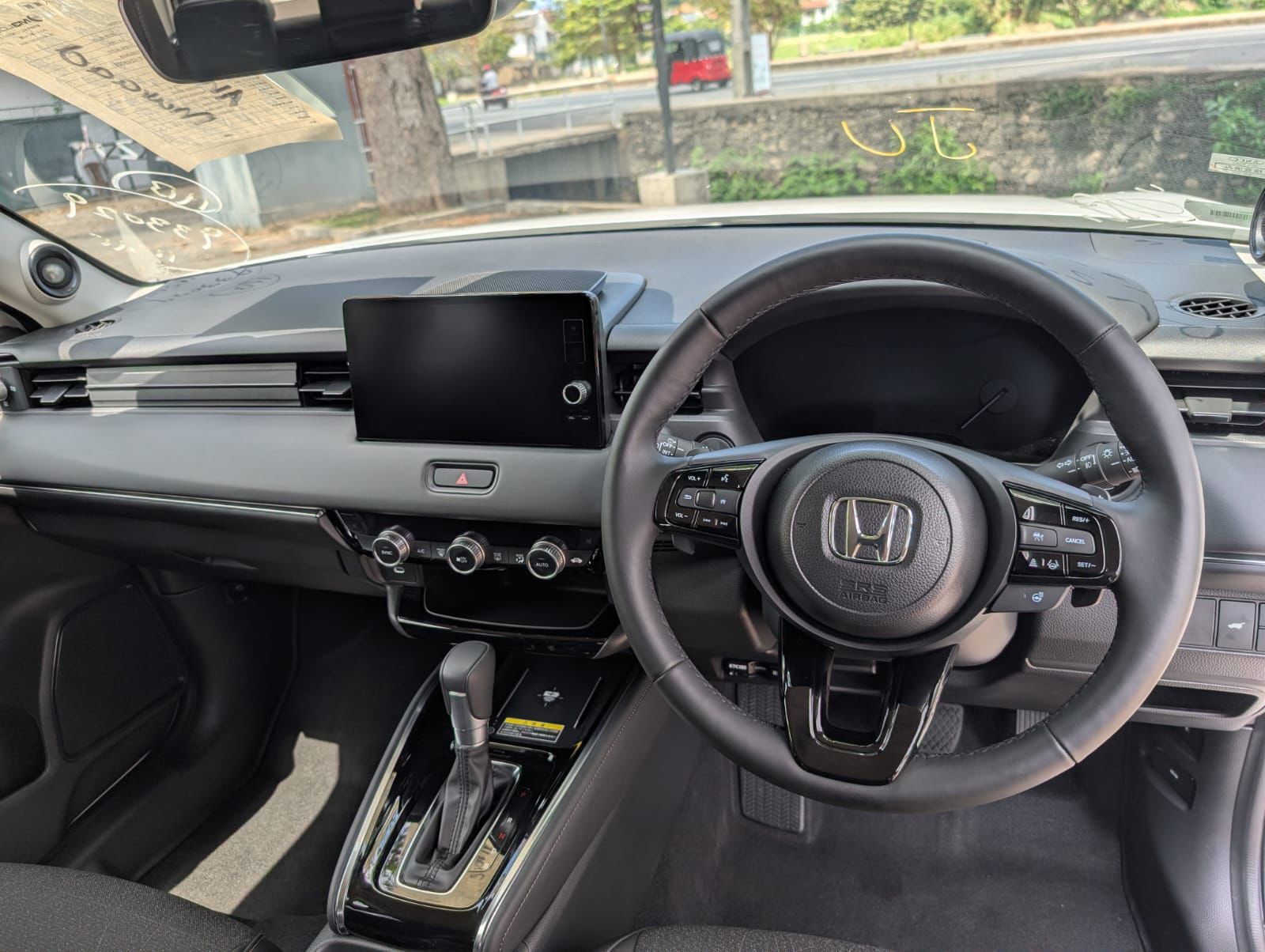 Honda Vezel 2026 - பயன்படுத்தப்பட்டது SUV sale in Sri Lanka - patpat.lk