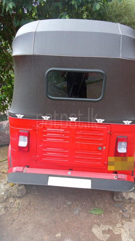 Bajaj Three Wheel 2015 - பயன்படுத்தப்பட்டது முச்சக்கர வண்டி sale in Sri Lanka - patpat.lk
