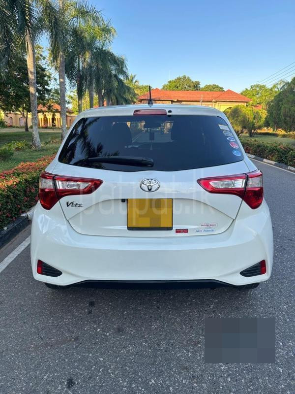 Toyota Vitz 2018 - பயன்படுத்தப்பட்டது கார் sale in Sri Lanka - patpat.lk